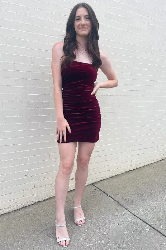 Wine Red Velvet Strapless Short Homecoming Dress